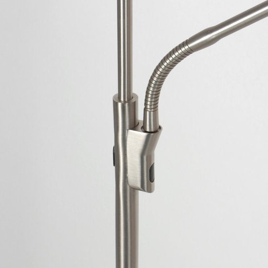 Stehlampe Zenith 2 4394ST aus Stahl mit Uplight und Lesearm – Steinhauer Exclusive, modernes Design, dreh- und neigbar, 4940 Lumen Lichtleistung, einstellbare Farbtemperatur von 2200 bis 4000 Kelvin
