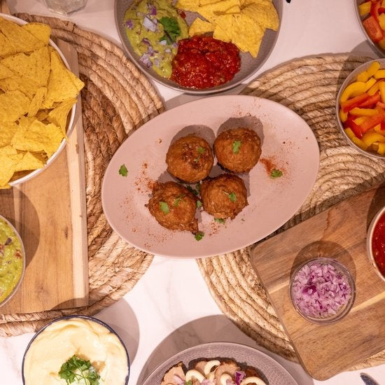 JAP Appliances Multi Chop - Zerkleinerer mit Glasschale (1,2 Liter) - Eiszerkleinerer - Spülmaschinenfest - Lebensmittelzerkleinerer - 6 Klingen - 400W