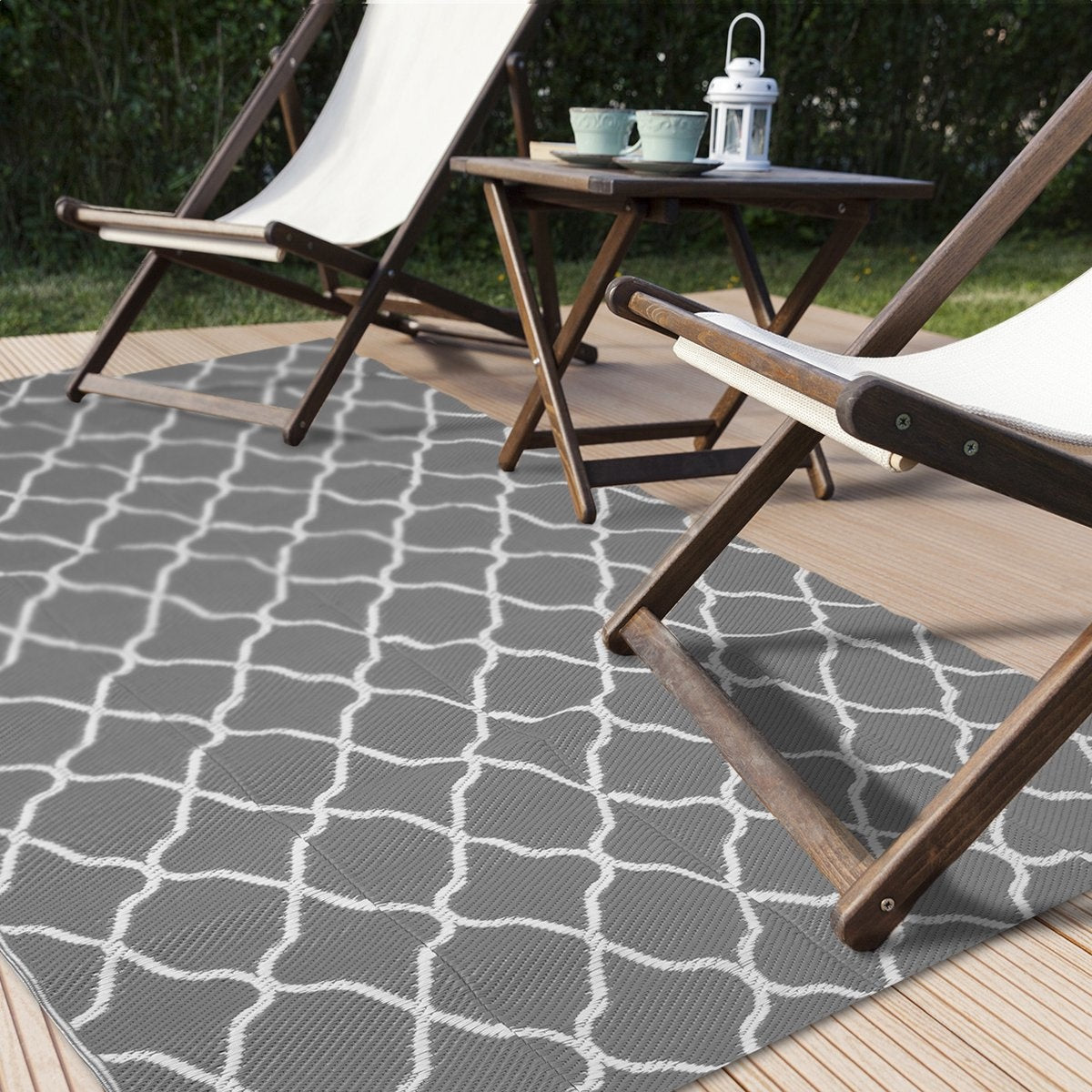 LifeGoods Outdoor-Teppich - 120x180cm - Gartenteppich - beidseitig verwendbar - Inkl. Tragetasche - Mit Muster - Grau/Weiß