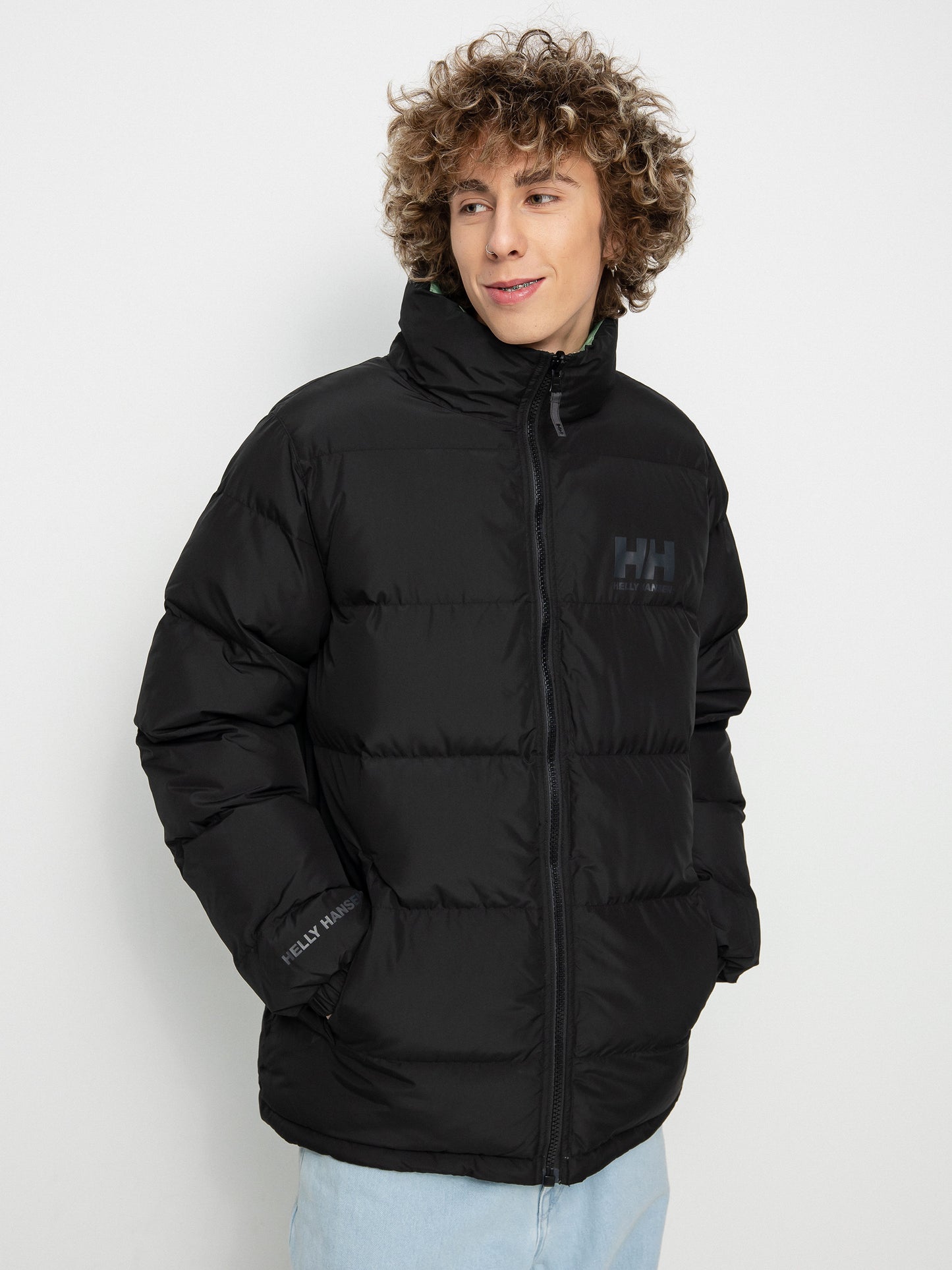 Helly Hansen Urban Reversible Down Jacket - Schwarz - Größe M - Herren - Stylische und funktionelle Winterjacke