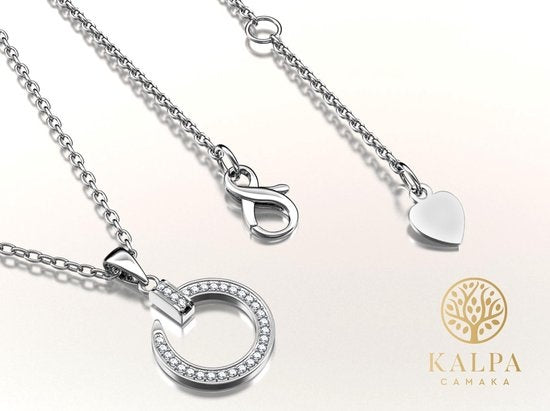 Yolora Damen-Halskette mit rundem Anhänger - Kalpa Camaka Kristalle - Silber - 18K Weißgold vergoldet - Damen-Halskette Silber - Schmuck - Halskette - Luxuriöse Geschenkbox - Geschenkbox - Geschenkbox - Schöne Geschenkverpackung