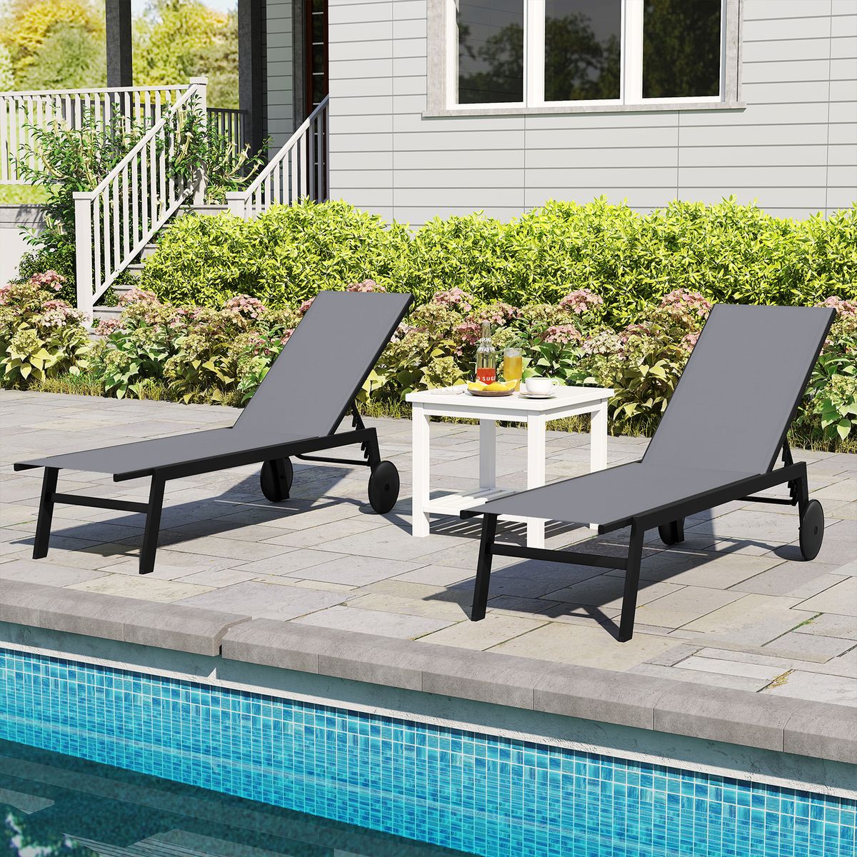 Coast Gartenliegestuhl-Set – verstellbare Rückenlehne – auf Rollen – Metall und Stoff – schwarz / braun / grau