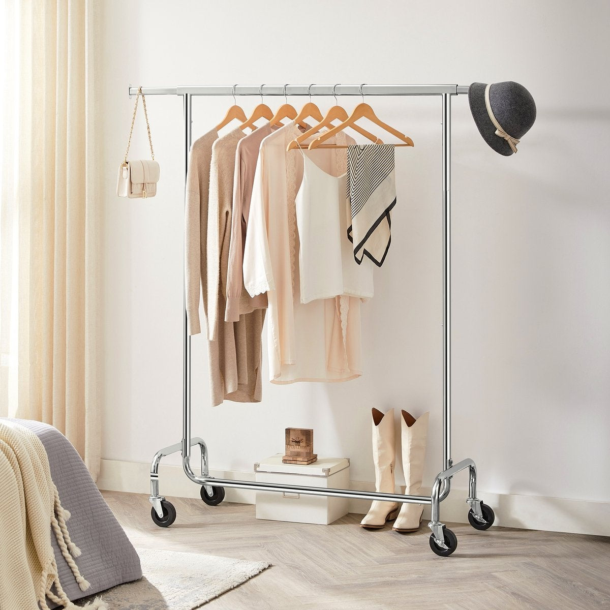 O'DADDYÂ® Kleiderständer auf Rädern - Kleiderständer - Verstellbare Kleiderstange - Ausziehbare Kleiderstange - Verstellbare Hängestange - Stabil bis zu 130 kg - Silber