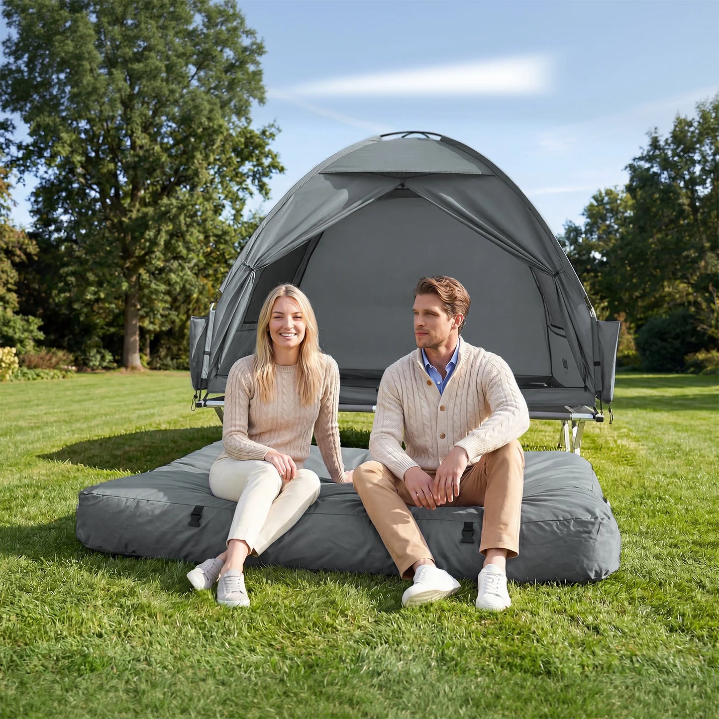 SoBuy OGS32-II-L-HG-P01 Aufblasbare 2-Personen-Campingmatratze, grau – mit Kissen, Spannbetttuch und Pumpe, 191 × 137 cm