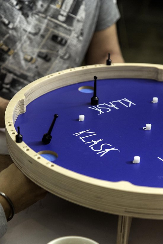 Klask – Brettspiel für 4 Spieler – Magnetspiel – Brettspiele für Erwachsene und Kinder