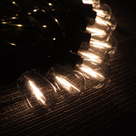 EverNeeds Lichterkette für den Außenbereich - Mit beleuchtetem Kabel - Lichtergirlande 15 LED - 15 Meter - Stimmungsvolle Beleuchtung im Außen- und Innenbereich - Gartenbeleuchtung - Weihnachtsbeleuchtung - Lichtergirlande im Außenbereich - IP65 - 2 Extra