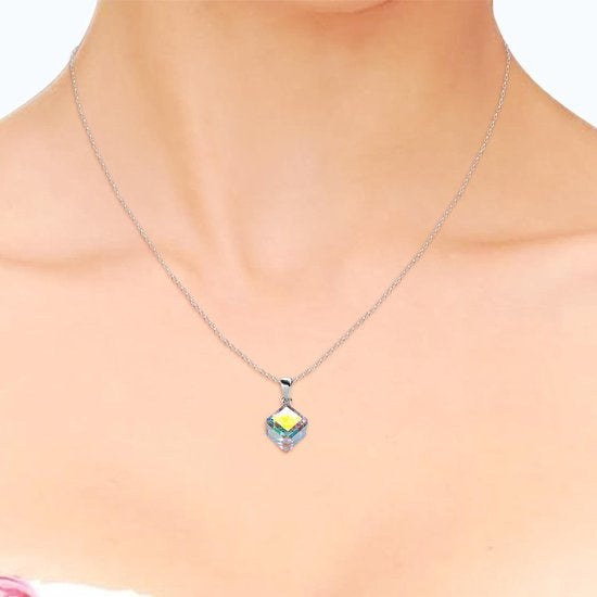 Yolora Damenhalskette mit Anhänger und Kalpa Camaka Kristall - Farbe Silber - 18K Weißgold vergoldet - Geschenkverpackt