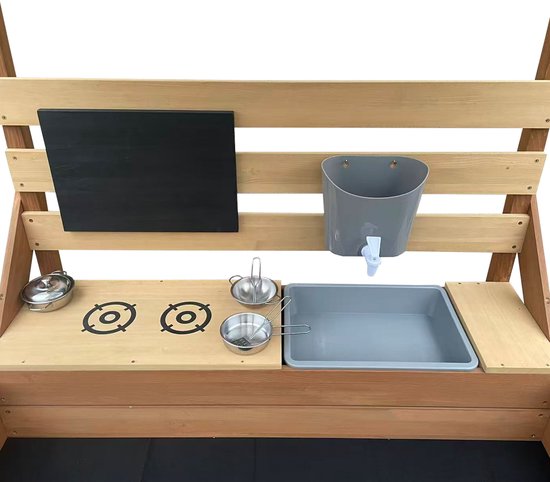 AXI Bo Sandkasten & Spielhaus 159 x 105 cm mit Spielküche und Picknicktisch, braun – FSC-Holz – Mit Kreidetafel und 6-teiligem Sandkasten-Zubehörset – Inklusive Abdeckplane und Bodenvlies – 10 Jahre Garantie