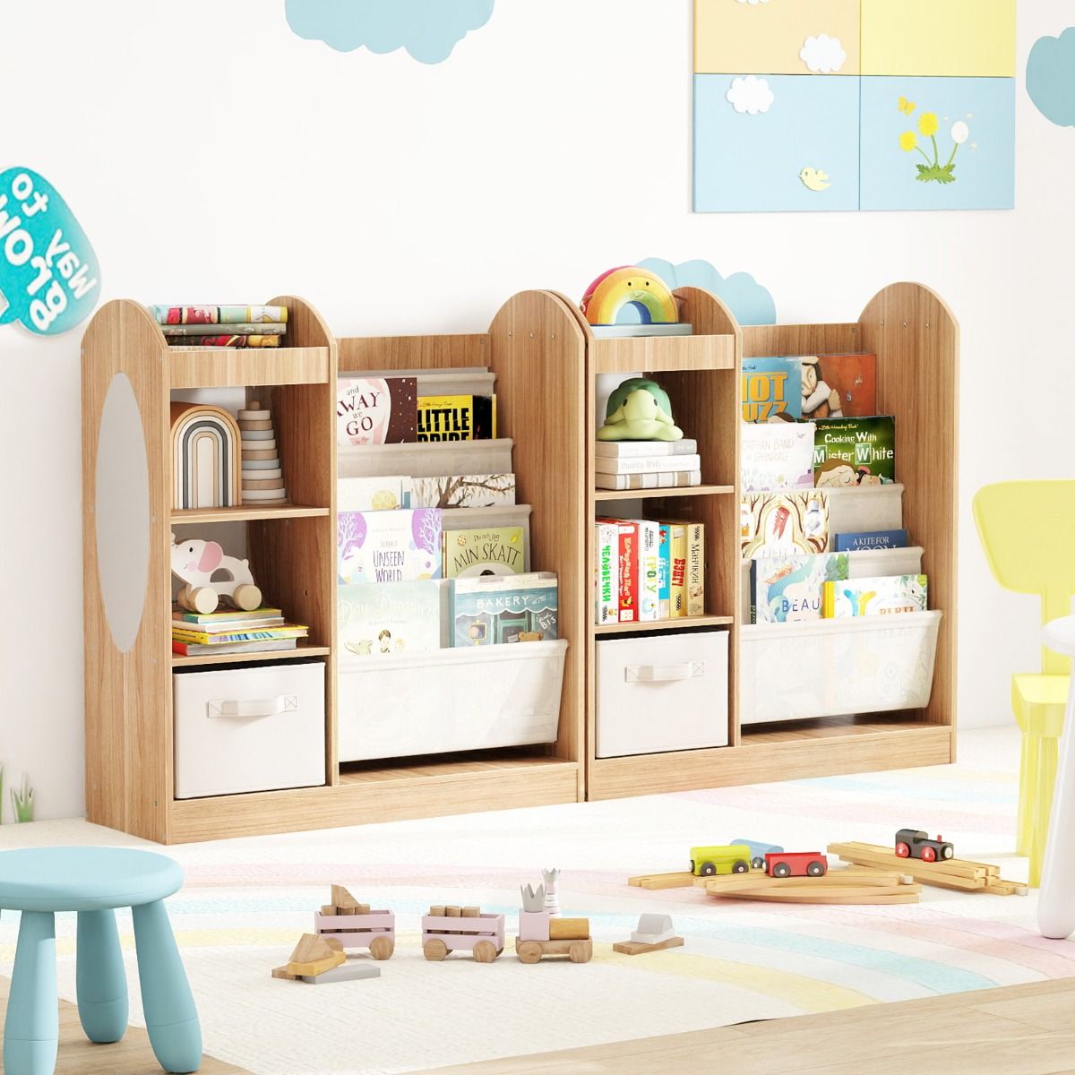 Coast Kinderbücherschrank mit Ganzkörperspiegel – 4-stöckiges Bücherregal, Stoffschublade und Haken – Naturfarben – 87,5 x 30 x 90 cm