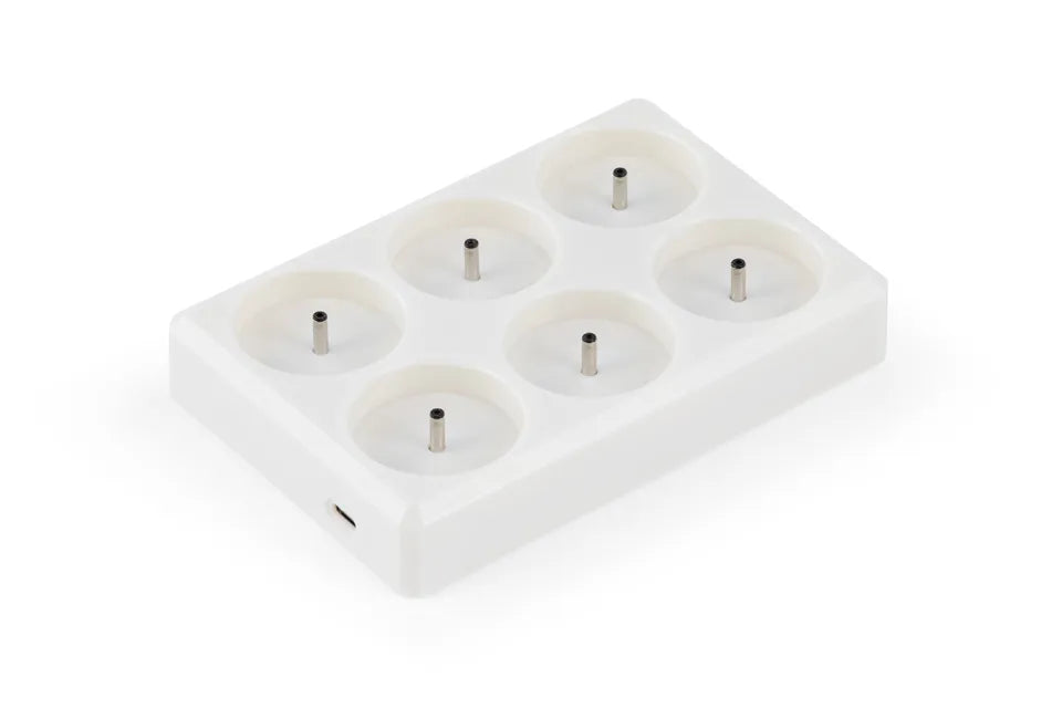 Home & Comfort - Wiederaufladbares LED-Teelicht-Set (6 Stück) - Mit Fernbedienung - Dimmbar - 4 Lichtstufen - Inklusive Ladestation