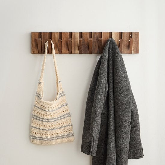 Kommo Wandgarderobe - Garderobenständer hängend - Walnussholz - 10 Haken - Klaviergarderobe - Garderobenständer - handgefertigt