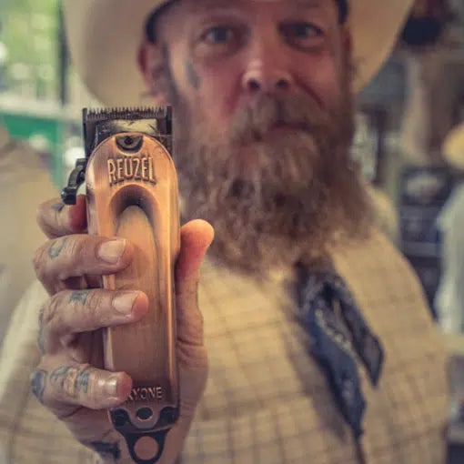 Reuzel Clippers Professional - Kabellos - 4 Stunden Betriebszeit - Stahlgehäuse - Kyone the Clipper