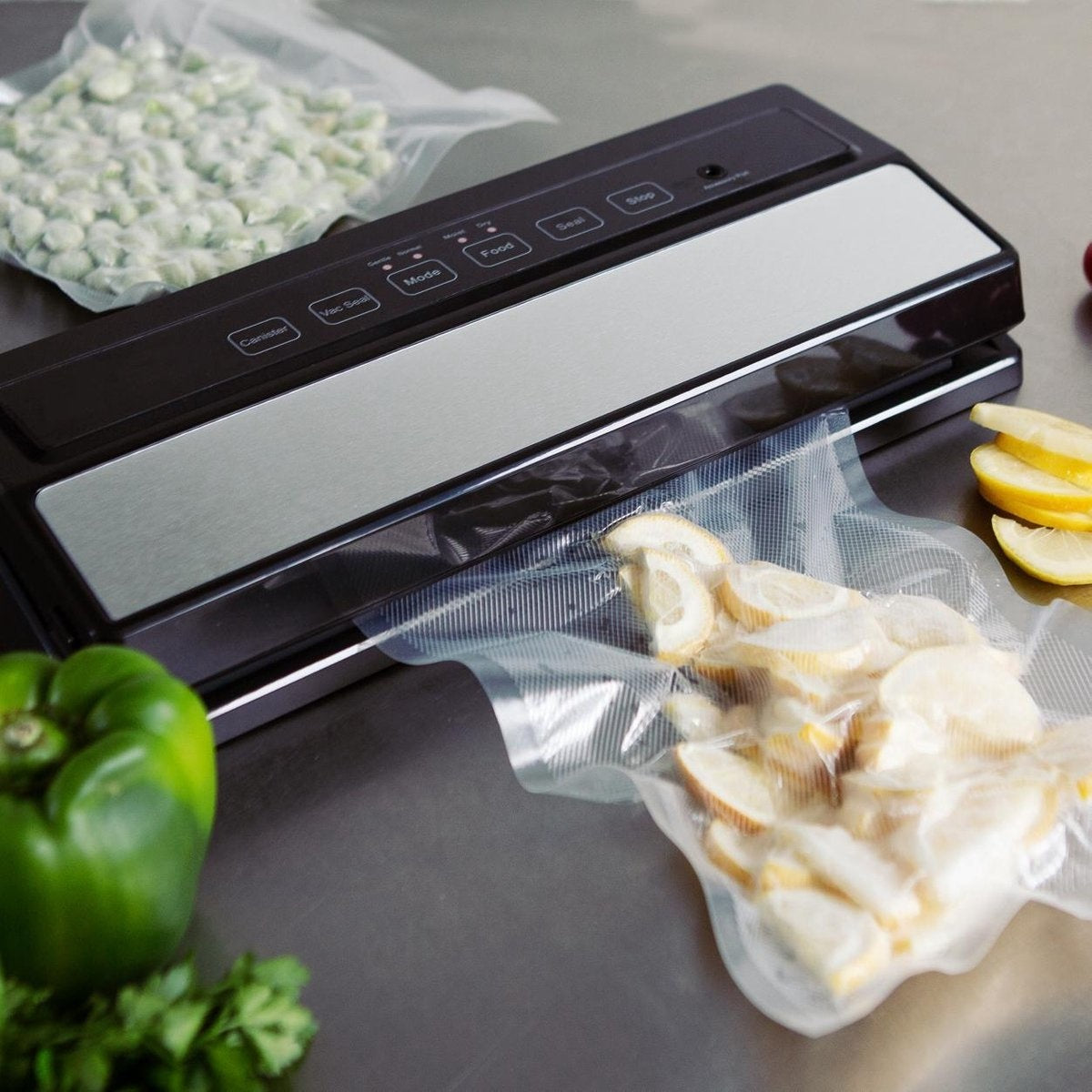 KitchenBrothers Vakuumierer - 4 Einstellungen - Inkl. Folienrolle, Vakuumbeutel und Vakuumschlauch