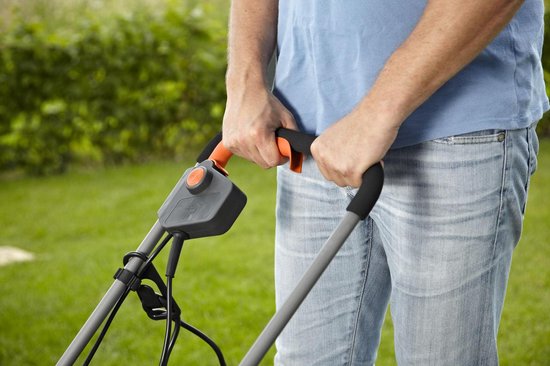 GARDENA Powermax 32 Rasenmäher – Schnittbreite 32 cm – Rasenflächen bis zu 200 m²