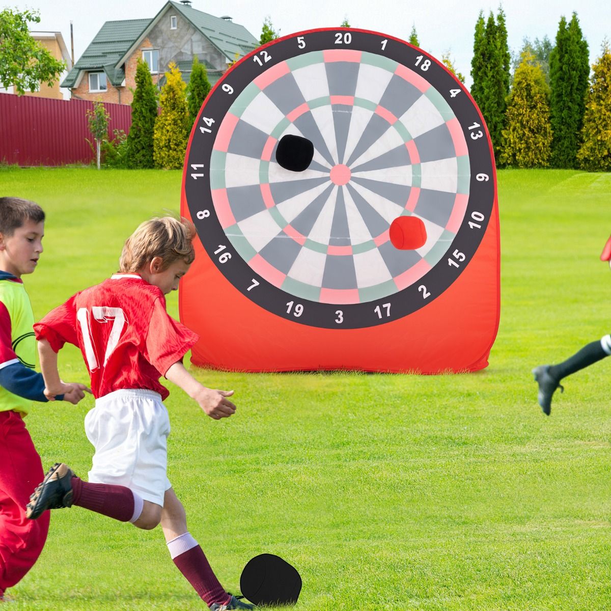 Coast Großes Ballwurfspiel – Zusammenklappbar – Inklusive 4 Klebe-Bälle und Tragetasche – Schwarz und Blau – 145 x 132 x 162 cm