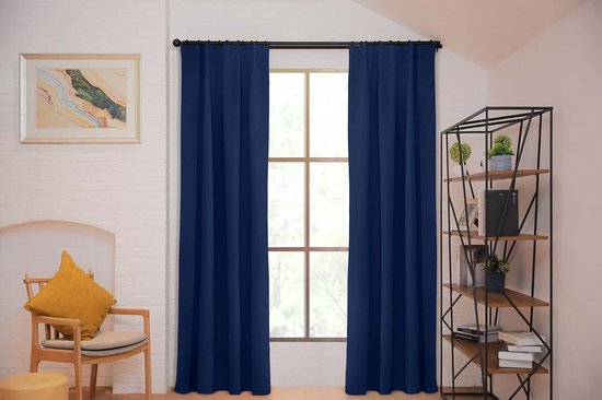 Larson – Luxuriöser, einfarbiger Verdunkelungsvorhang – mit Haken – 1,5 m x 2,5 m – Dunkelblau