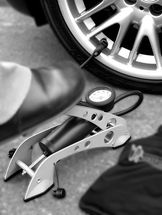 Michelin Fußpumpe mit Manometer - 7 bar