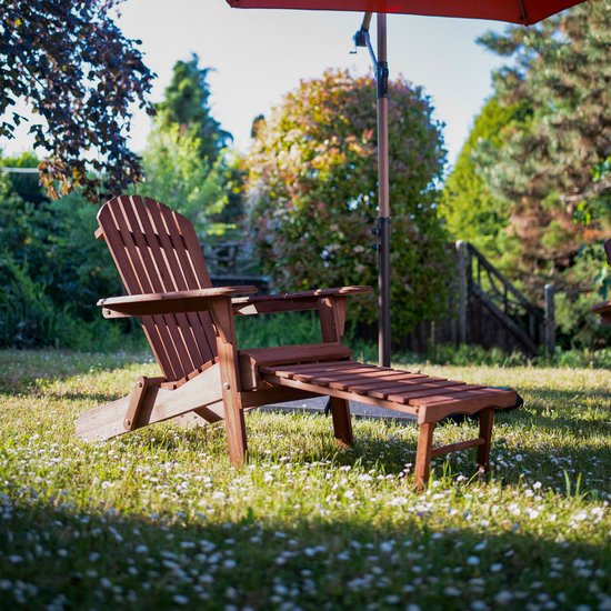 AXI Alexa Adirondack Stuhl Coffee – Mit Fußhocker – Loungesessel aus Holz mit Armlehnen – Zusammenklappbar – Hohe Rückenlehne – Gartenstuhl – 147 x 78,5 x 89 cm – 100 % FSC-zertifiziertes Hemlock-Holz