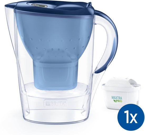BRITA Wasserfilterkanne Marella Cool – 2,4 l – Blau – inkl. 1 MAXTRA PRO Pure Performance Wasserfilter – Passt in den Kühlschrank – Filtert Kalk, Chlor, PFAS, Herbizide, Pestizide und mehr* aus dem Trinkwasser