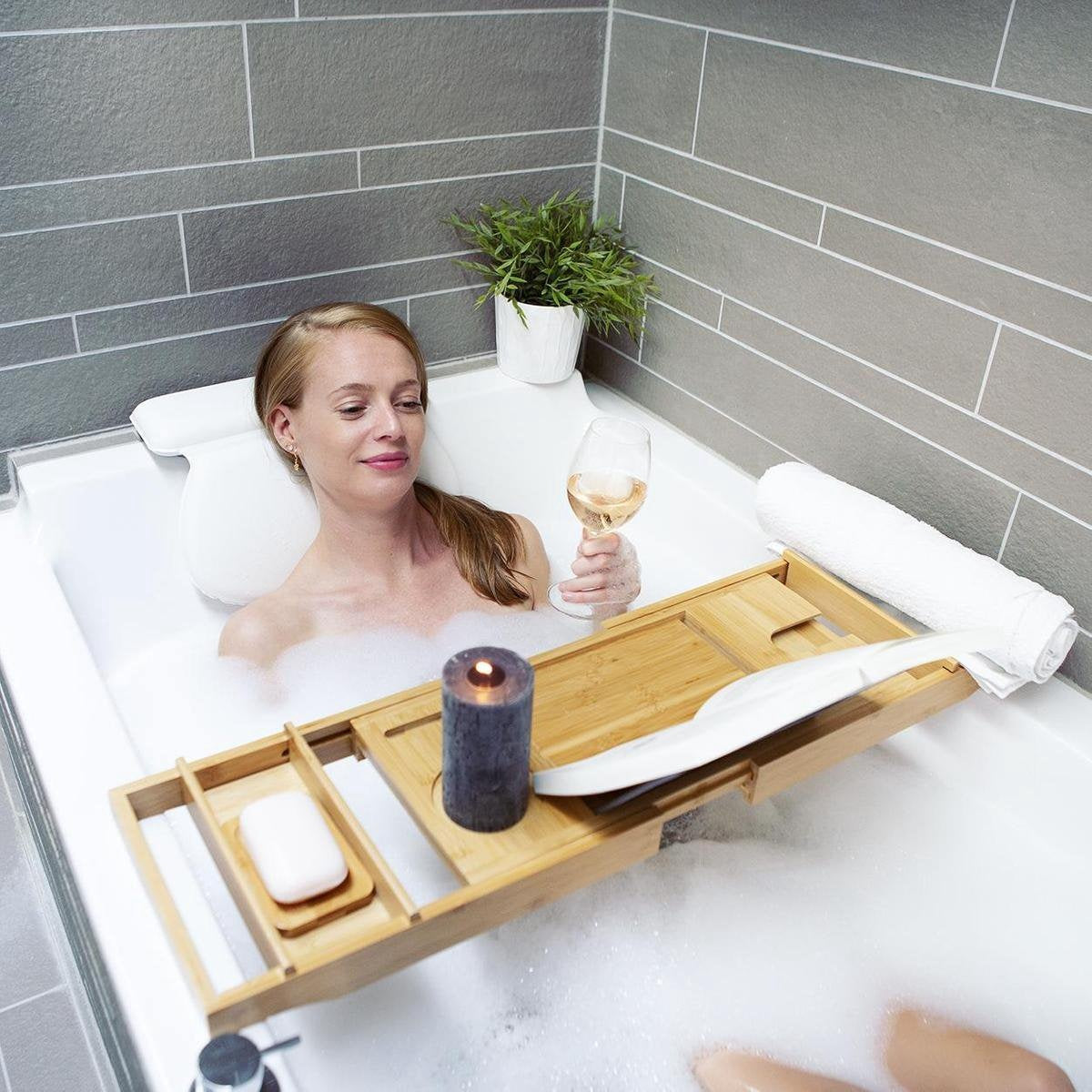 LifeGoods Badewannenbrett - Ausziehbar - Für die Badewanne - 74,5 bis 108,5 cm - Mit Halterung - Holz