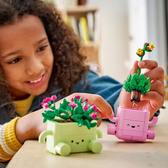 LEGO Botanicals – Schaukelnde Pflanzen und Blumen – Bausatz für Kinder – 11506