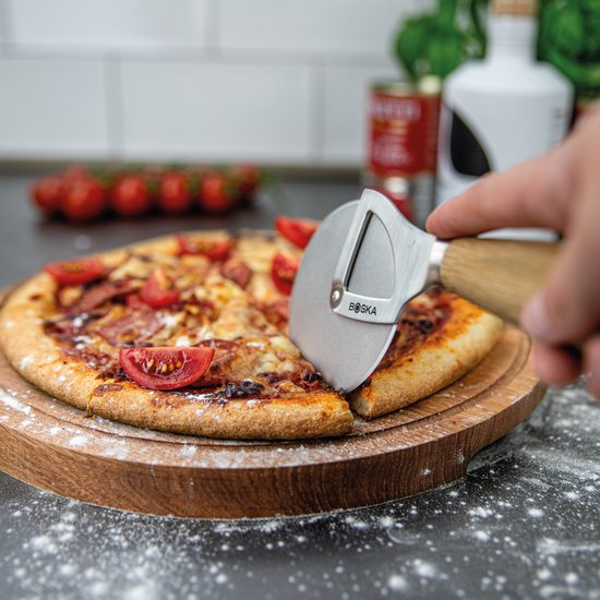 Boska Pizzaschneider Oslo+ - Antihaft BSF™ - Stabil - Eiche & Edelstahl