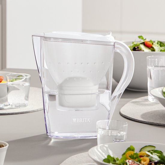 BRITA Wasserfilterkanne Marella Cool – 2,4 l – Weiß – inkl. 3 MAXTRA PRO Pure Performance Wasserfilterkartuschen – Vorteilspackung