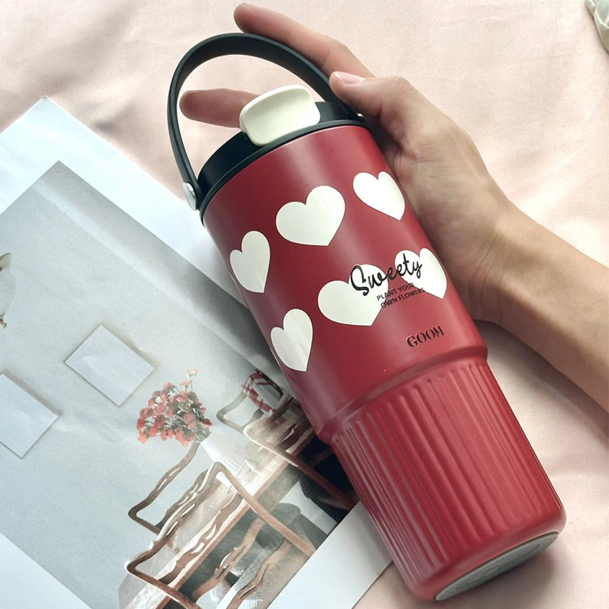 GOOM Worth-Serie Trinkbecher – 780 ml – Rot – Edelstahl – Mit Teesieb und Tragegriff