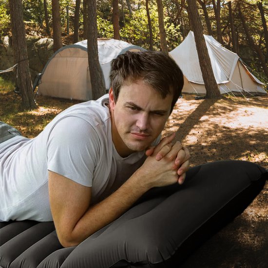 Ever Trex Schlafmatte Comfort - 193x70x10cm - Eingebaute Pumpe - 1 Person - Campingmatratze - Selbstaufblasend - Schwarz