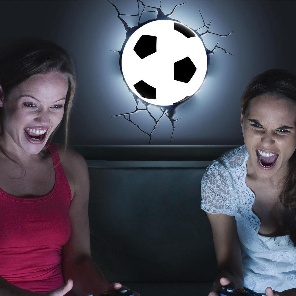 Gadgy Football Nightlight Kids - Wandleuchte Nachtlicht Kinderzimmer mit Wandaufkleber - Timer-Funktion - Batteriebetriebene LED-Wandleuchte