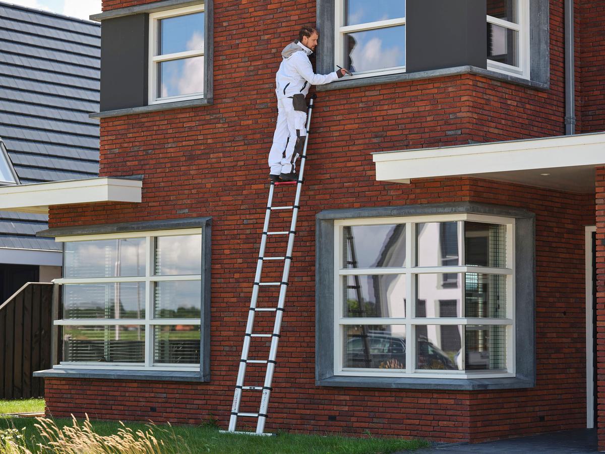 Altrex Teleskopleiter Smart Active Up – 1x13 Sprossen – kompakt und sicher – Größe 1x13