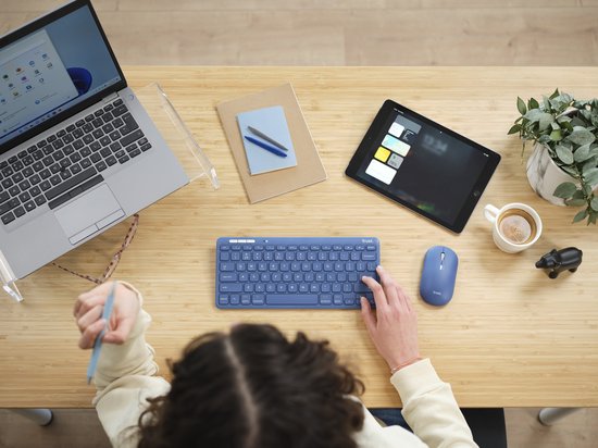 Trust Lyra – Kabellose Tastatur und Maus – Multi-Connect – QWERTY US – Blau