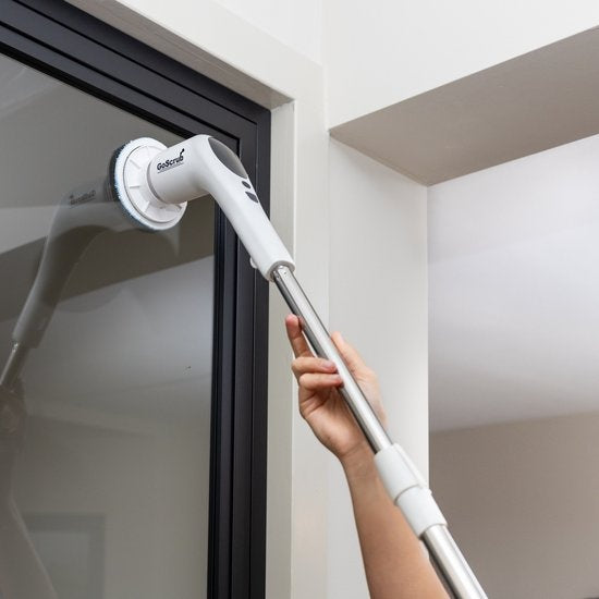 GoScrubÂ® Cleaning King V2 - Elektrische Reinigungsbürste - Elektrische Schrubbbürste - für Bad oder Küche - Schrubber mit Griff - 9 Aufsätze