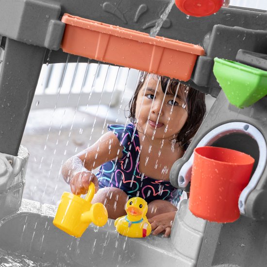 Step2 Pump & Splash Discovery Stone Pond Wassertisch – Mit Wasserpumpe, Eimer und 10 Zubehörteilen – Wasserspieltisch für Kleinkinder – Spielzeug für draußen ab 2 Jahren – Aktivitäts-Wassertisch für den Garten / den Außenbereich