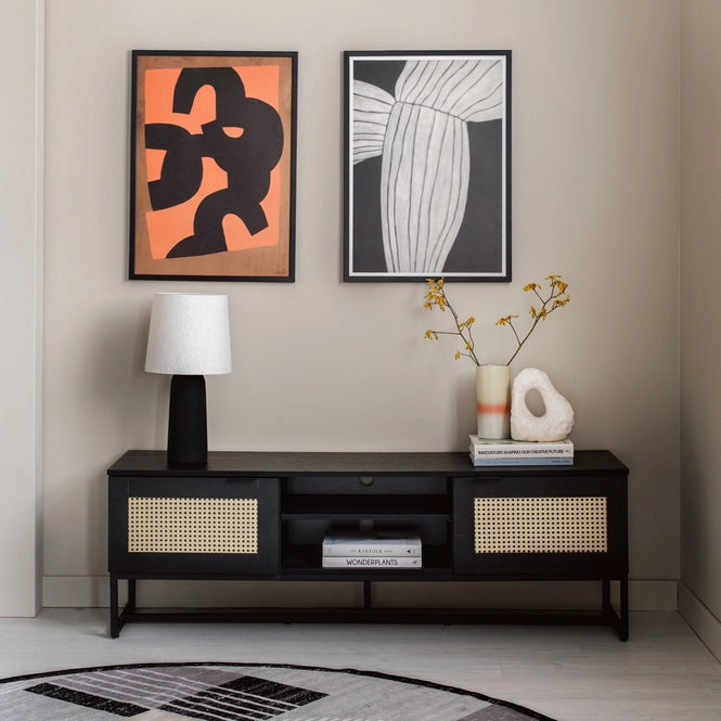 von fonQ TV-Möbel „Cube“ – 150 x 40 x 50 cm – Schwarzer Holzschrank mit Rattan-Geflecht-Details und Metallgestell – Bohemian-Stil