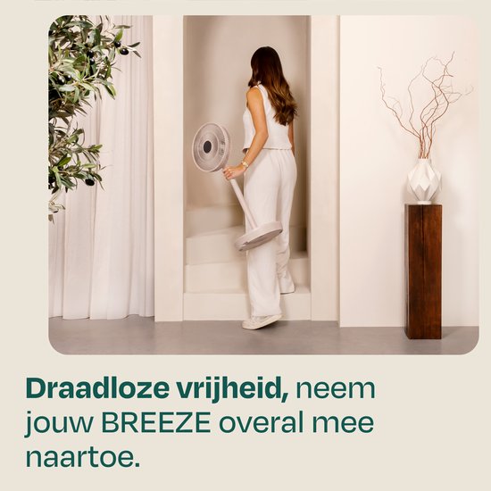 VONROC BREEZE Kabelloser Ventilator – Flüsterleise (<44 dB) – 24 Geschwindigkeitsstufen – leicht und tragbar – 3 Windmodi: Natürlich, Schlaf, Normal – Modular: Tisch- und Standventilator – Luxuriöses Touch-Display – Inkl. Fernbedienung – Beige