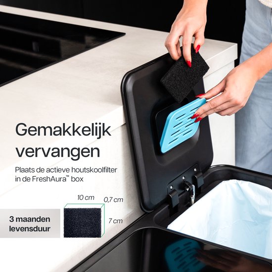 Deleca Wertstoffbehälter mit 2 Fächern - 60 Liter (2x30) Abfallbehälter - Mülltrennung / Pfandbehälter / Tret-Abfallsammler - Mülleimer mit FreshAura Geruchskontrolle - Slow Close - Edelstahl Schwarz