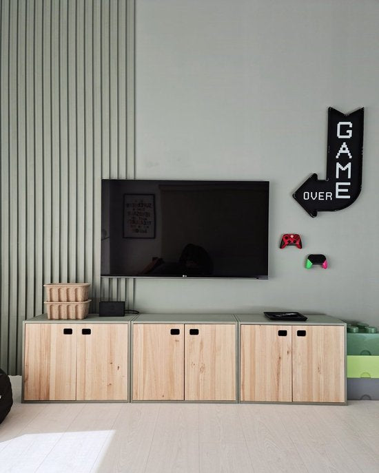 Astigarraga Wandschrank mit Türen – PEFC-zertifiziertes Kiefernholz – 71 x 53 cm – Sideboard – TV-Möbel – TV-Schrank