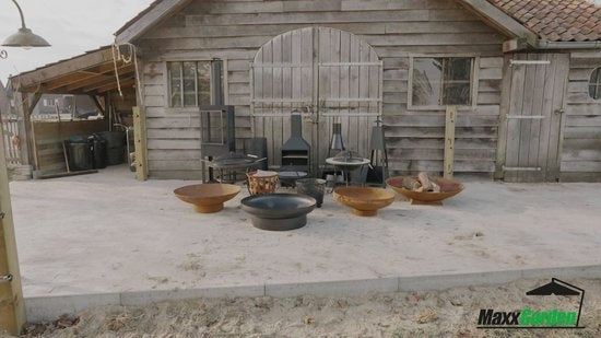 BBQ Collection Außenkamin – Außenofen mit Schornstein – 194 cm – Stahl – Schwarz