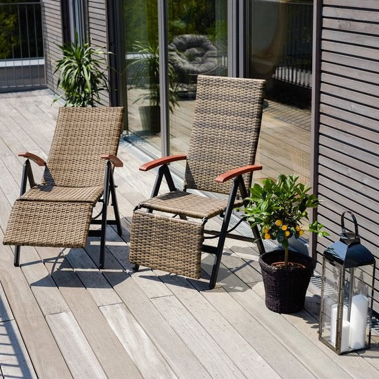 tectake Klappbarer Gartenstuhl aus Geflecht Aluminiumgestell und Fußstütze Grau