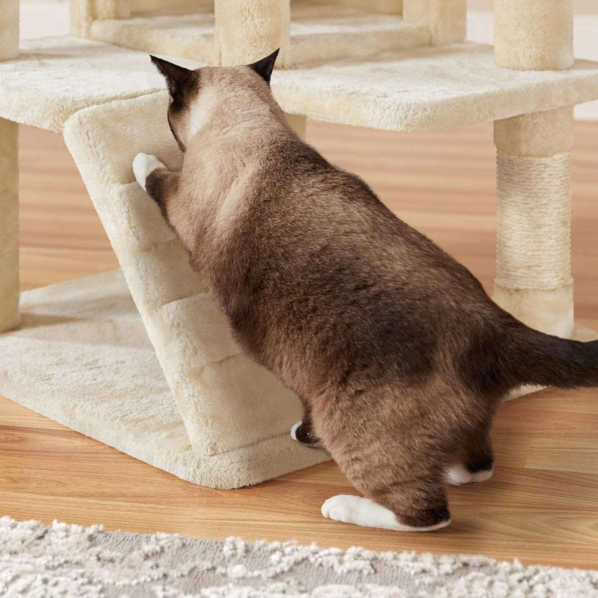 Yaheetech Katzenkratzbaum 137 cm - Beige - 49 x 49 x 137 cm - Mit 2 Häuschen, 3 Tellern und Sisal-Spielbällen