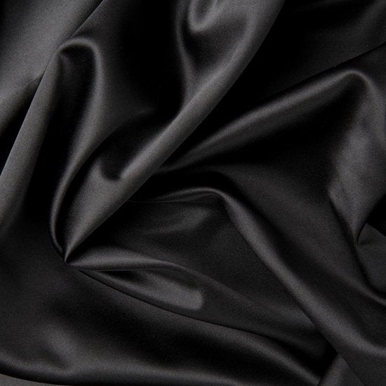 Northwall Premium Seiden-Schlafmaske mit Ohrstöpseln – 100 % lichtundurchlässige Augenmaske – verstellbar – schwarz