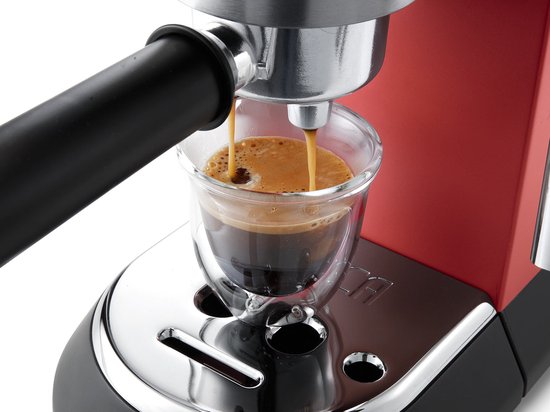 De'Longhi Dedica Style EC685.R – Kolbenmaschine – Rot