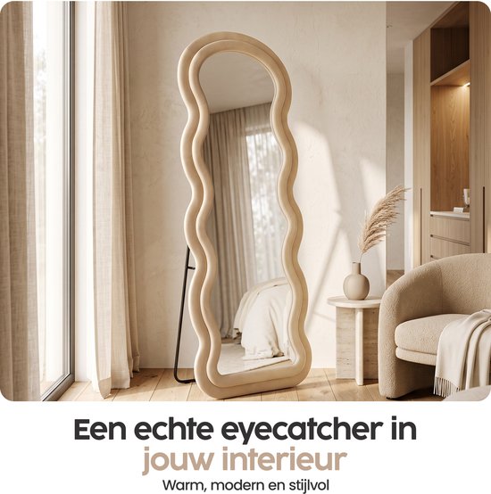 Infinity Goods Wandspiegel „Wavy“ – 160 x 60 cm – Design-Wandspiegel – gepolsterter Standspiegel – Wildleder – Beige