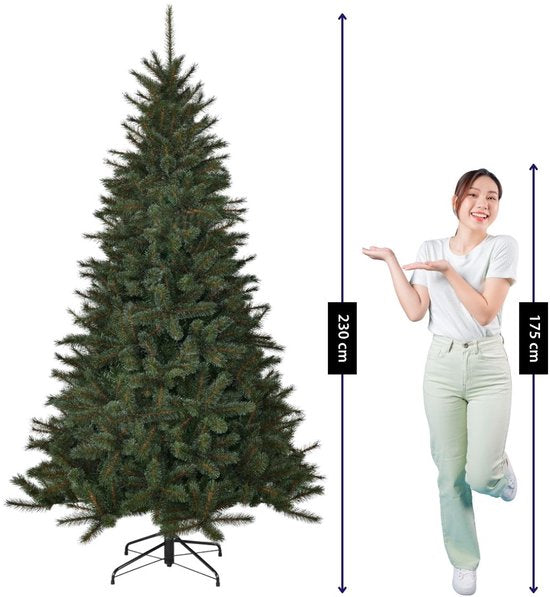 Black Box Trees Toronto Kunstbaum H 230 x T 140 cm – Weihnachtsbaum mit realistischen, frostigen Nadelspitzen – Weihnachtsdekoration für den Innenbereich – Scharnierkonstruktion für schnellen und einfachen Aufbau – Grün