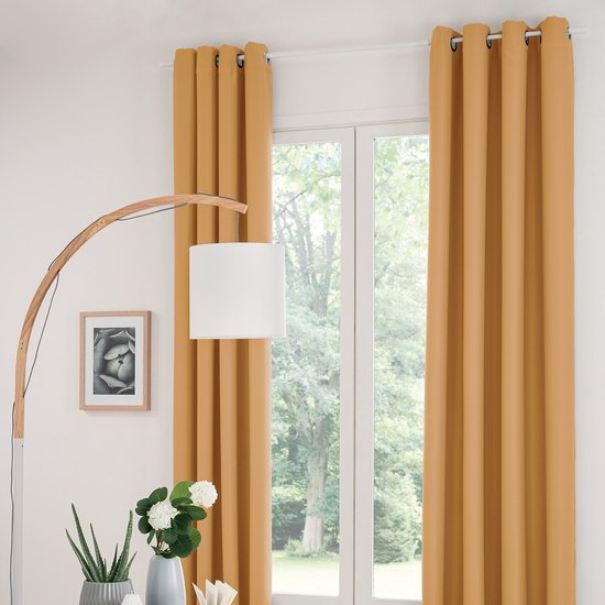 Atmosphera 2er-Set ockerfarbene Verdunkelungsvorhänge 135 x 240 cm – Fertig zum Aufhängen mit Ringen – Vorhänge – 2 Stück, ockerfarben