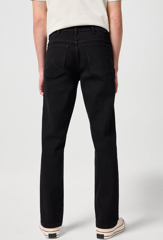 WRANGLER STRAIGHT BLACK RINSE REGULAR JEANS- MÄNNER