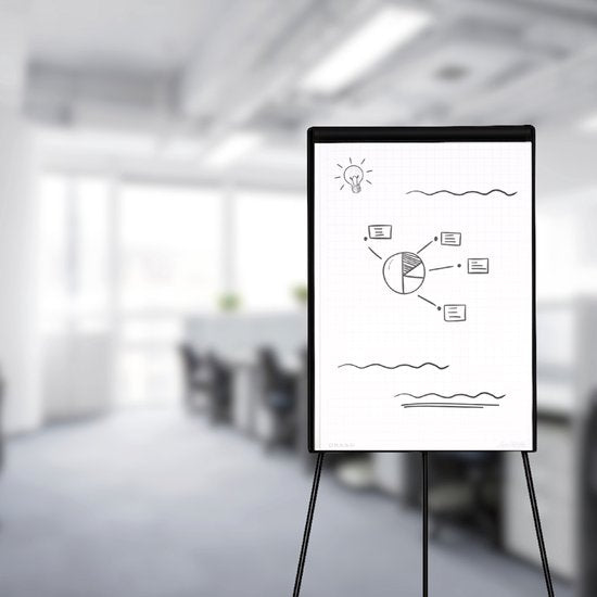 BRASQ Flipchart - 70x100 cm - Verstellbares Whiteboard - Inklusive 25 Blatt Papier, 4 Marker, 8 Magnete, Radiergummi - Magnettafel mit Haken - Magnettafel - Schwarz