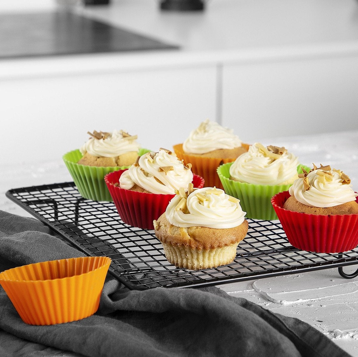 Princess 182012 Airfryer Accessory Set 10-teilig - Zubehör für Heißluftfritteuse - Grillrost - Pizzapfanne - Muffin-Set - Backblech - Untersetzer aus Silikon