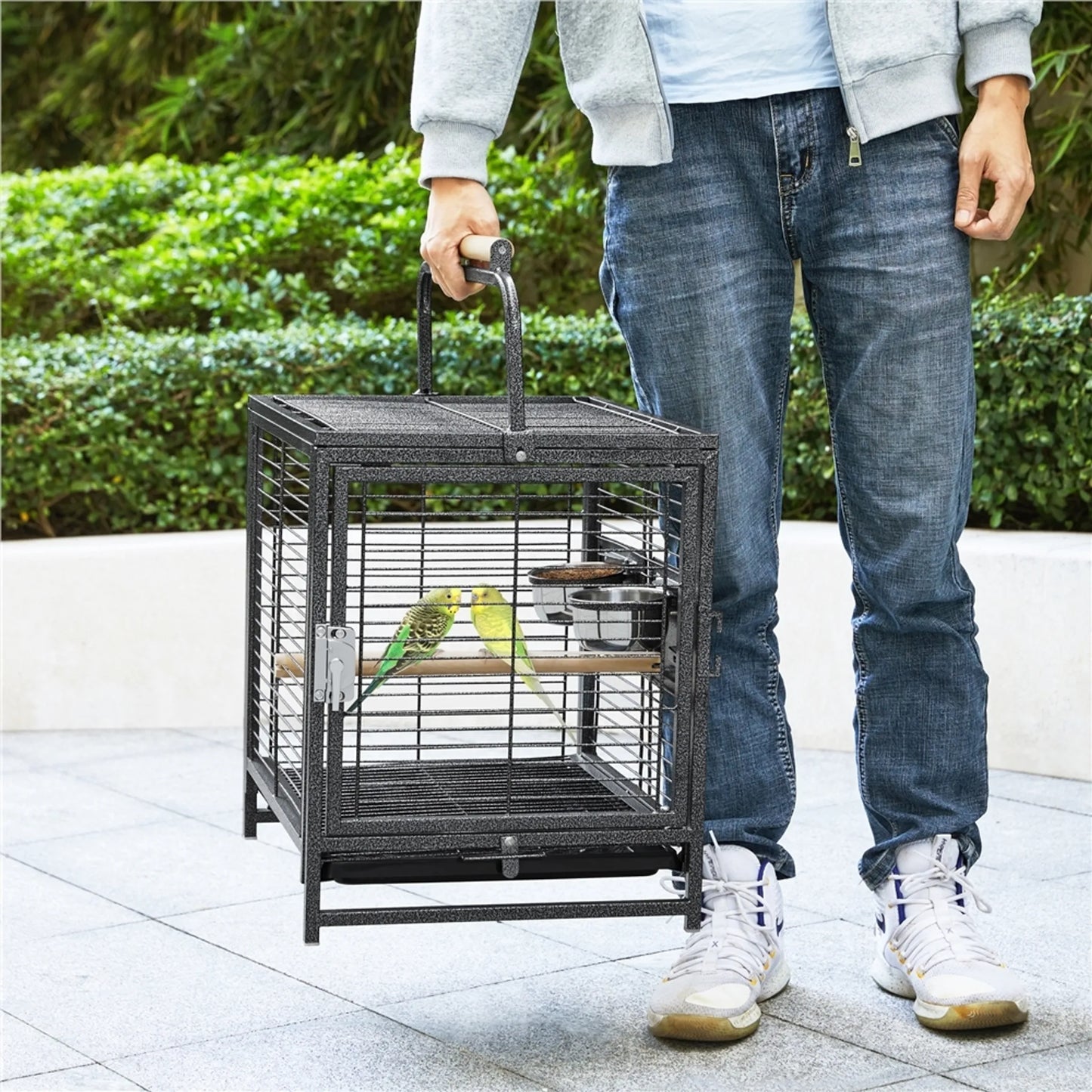 Yaheetech Vogelkäfig mit Griff - mit hölzernen Sitzstangen und wasserabweisende Beschichtung und abschließbare Tür - für Kanarienvögel und Wellensittiche - schwarz Metall Kunststoff und Holz - 48,5 x 39 x 65 cm